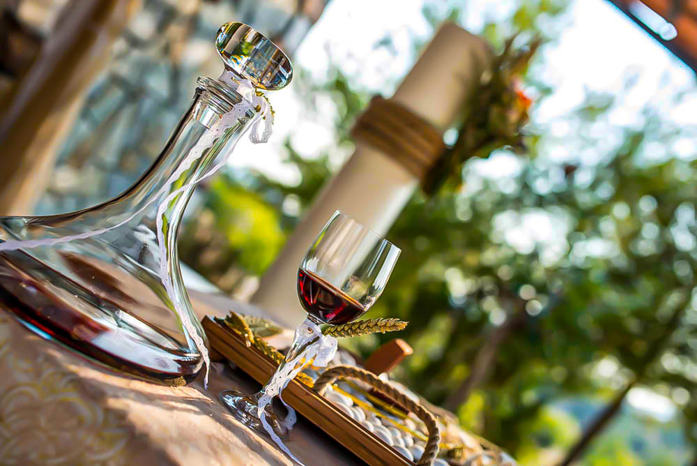 ΕΘΙΜΑ ΣΕ ΓΑΜΟΥΣ